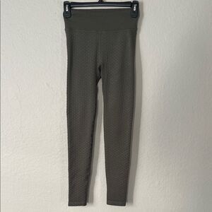 Like New! Prozis Olive Green Textured Scrunch Leggings in Size XS